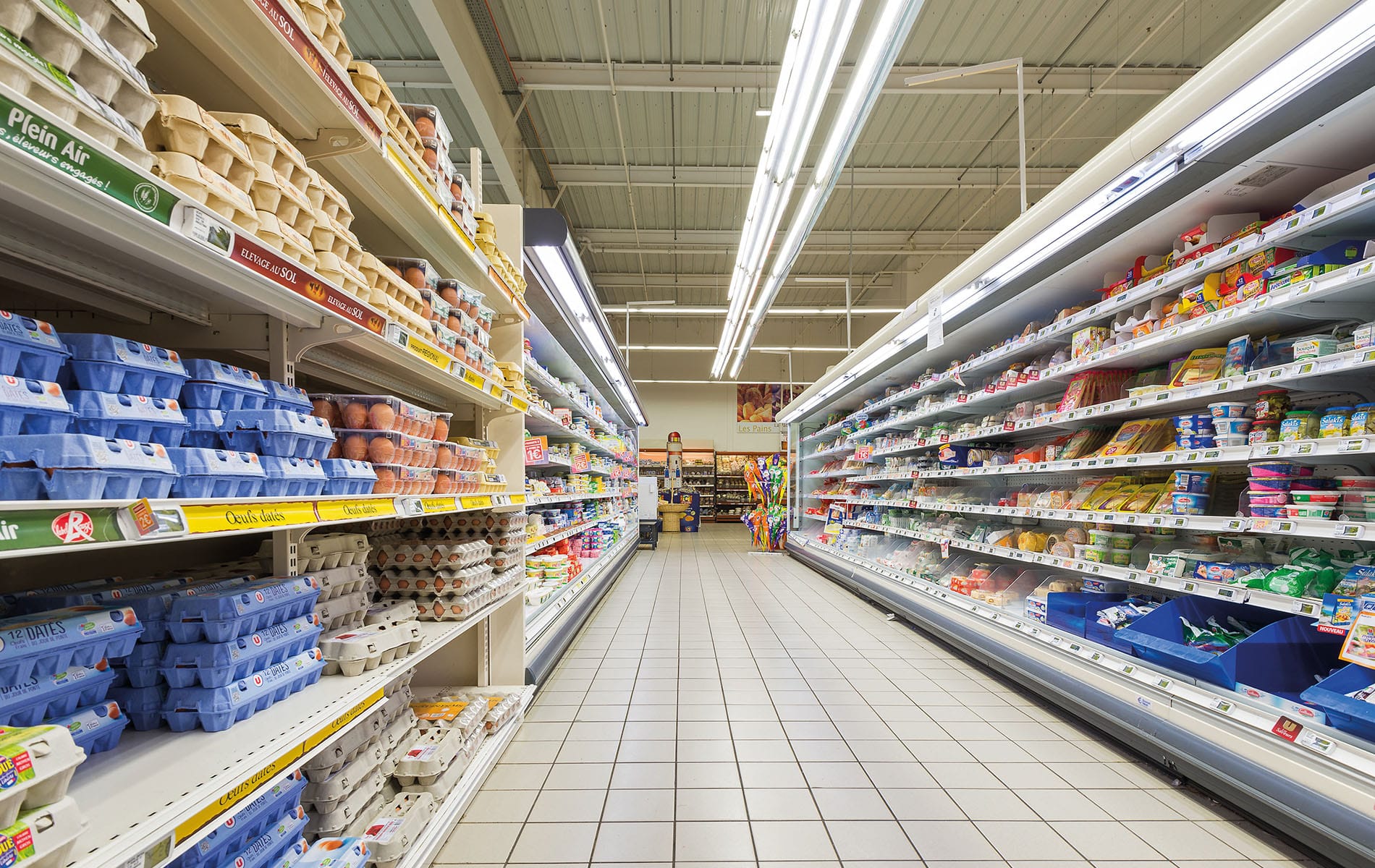 Gevulde schappen en tevreden klanten